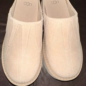 UGG New Heights Clog